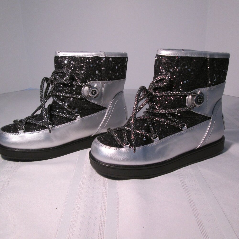 GBG by Guess Sparkle Aylan Boots Silver/Black Sz 5.5 - Picture 1 of 10